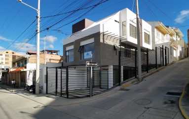 venta casas Cuenca con local y departamentos rentera 1
