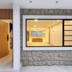 Construcción Casas Cuenca 16 decoracion-de-piedra-fachada-1536x865
